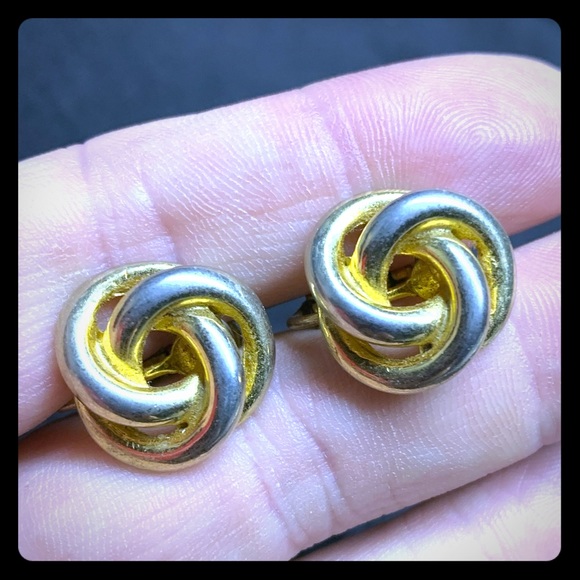 Vintage 1950 Stamped “Goldette” screw back earings - Picture 1 of 6